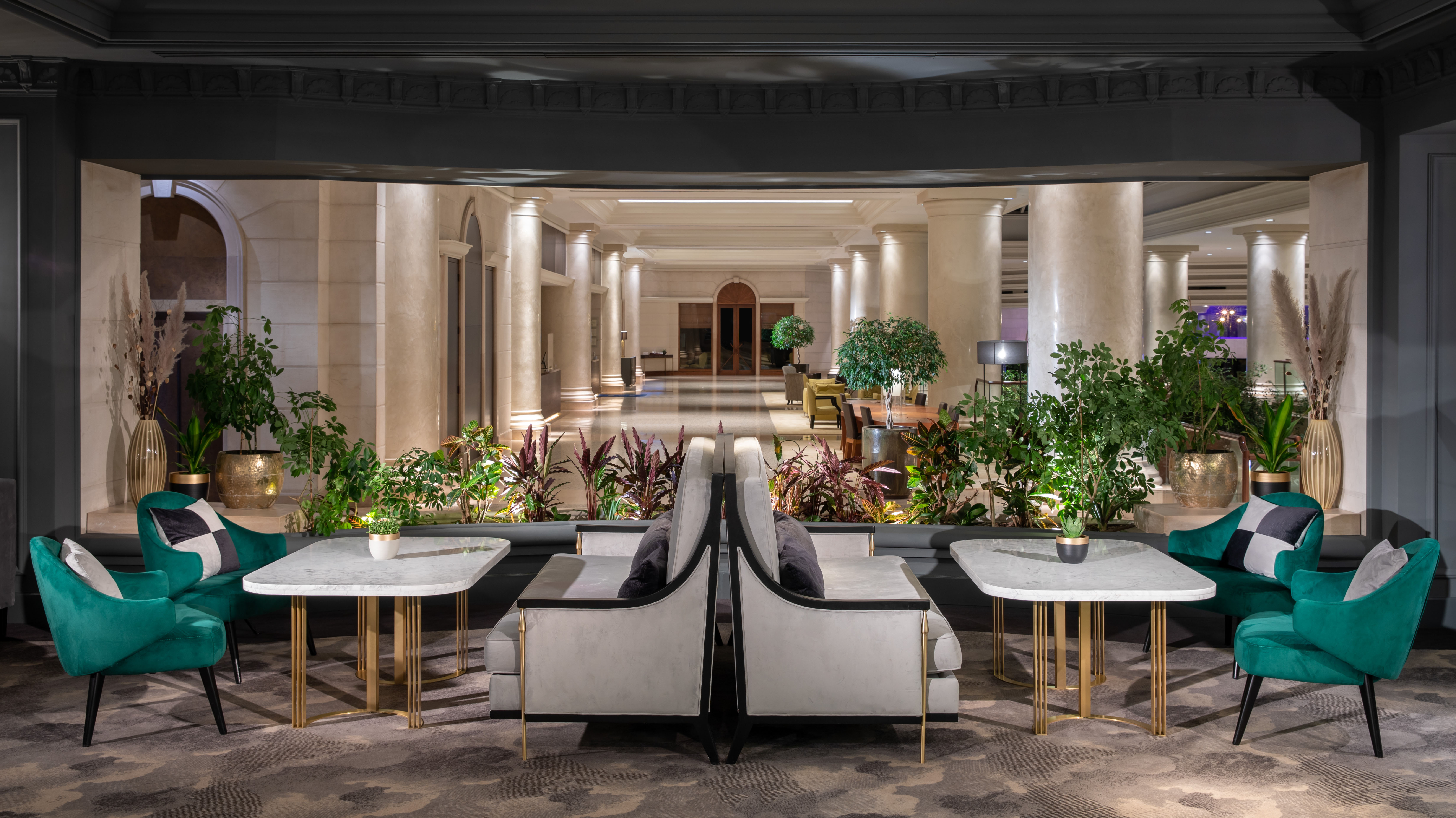 Hyatt-Regency-Belgrade-Tea-House-Lobby-View